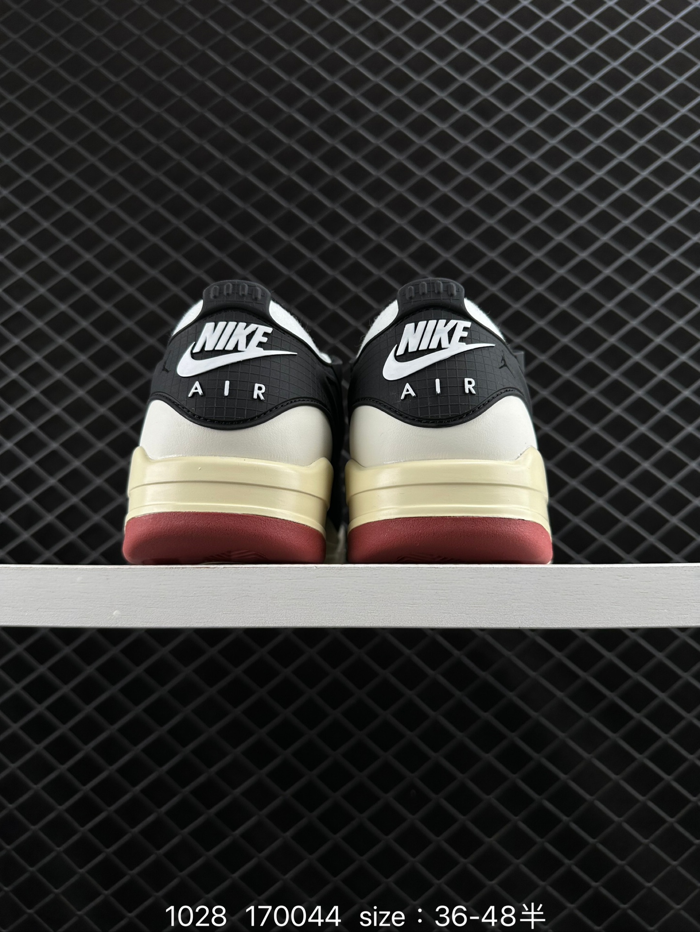 Nike Air Jordan 4 Retro